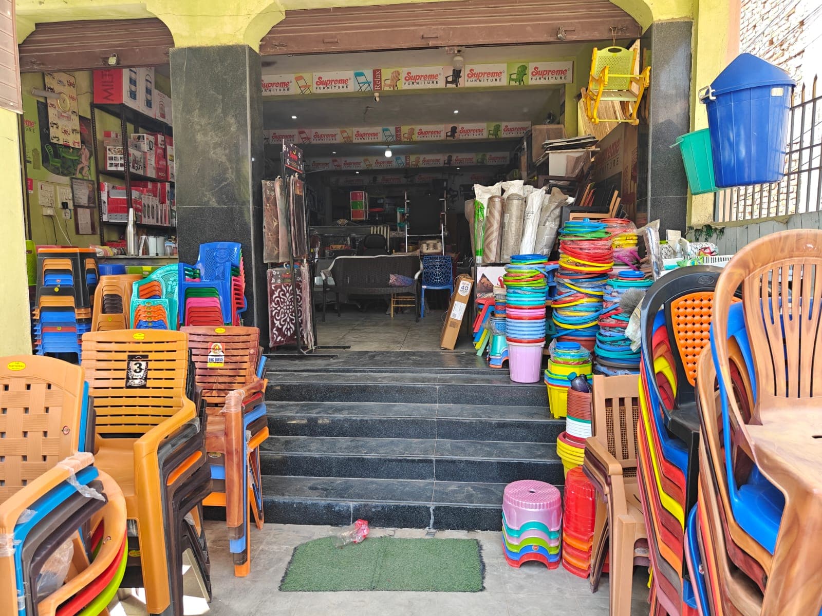 Amit Plastic Showroom 1