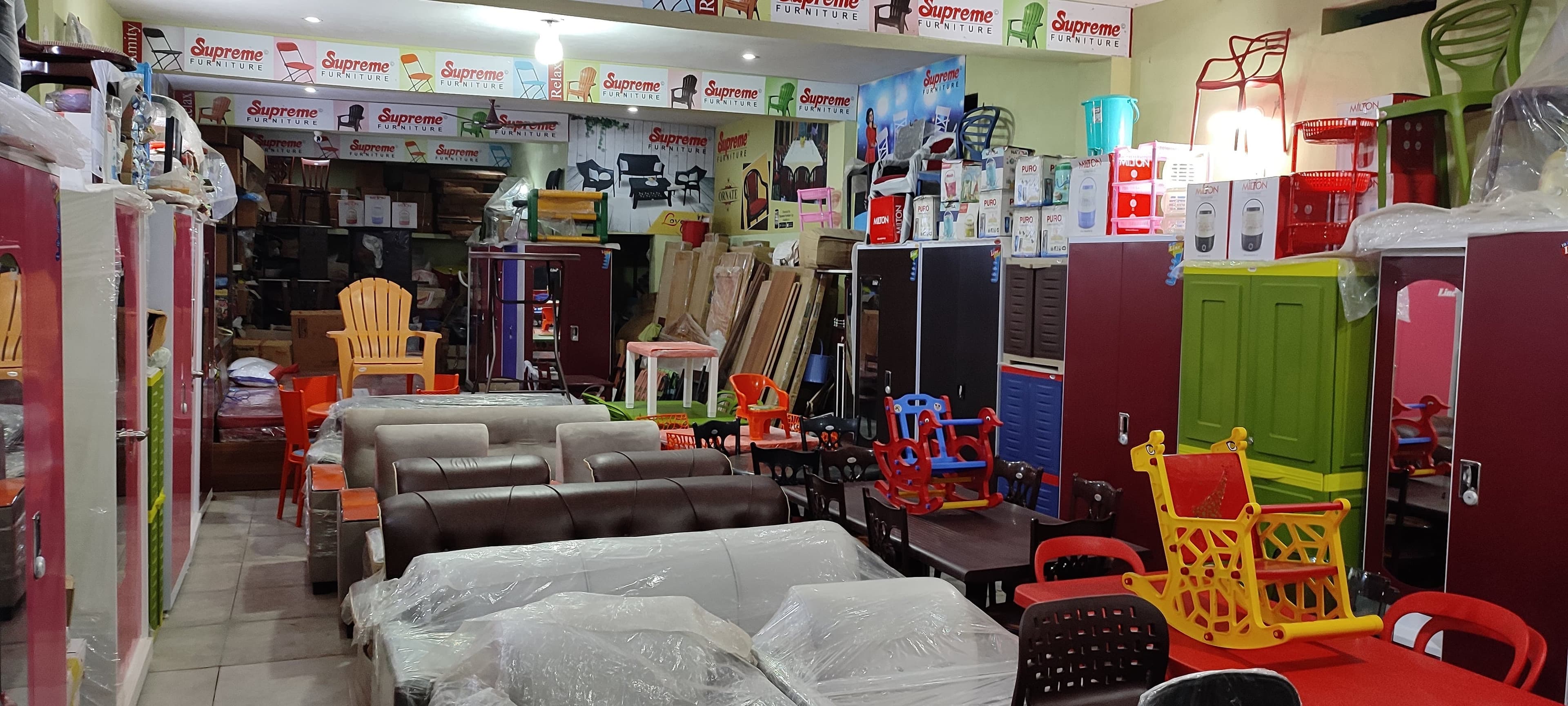 Amit Plastic Showroom 2